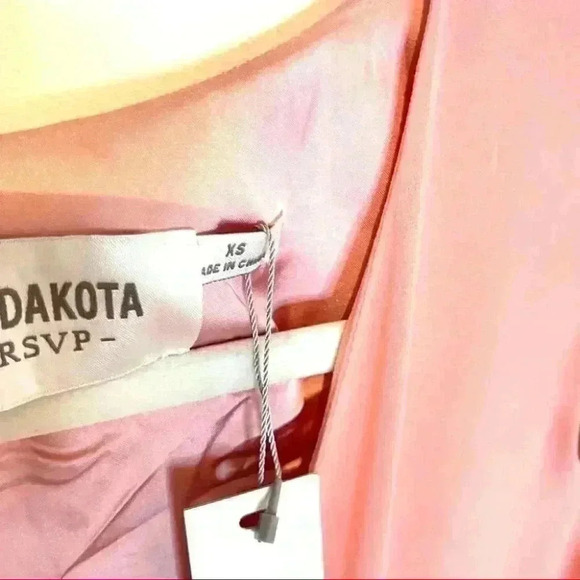 NWT BB Dakota RSVP Cross My Heart Wrap Maxi Dress Pink - Picture 6 of 8